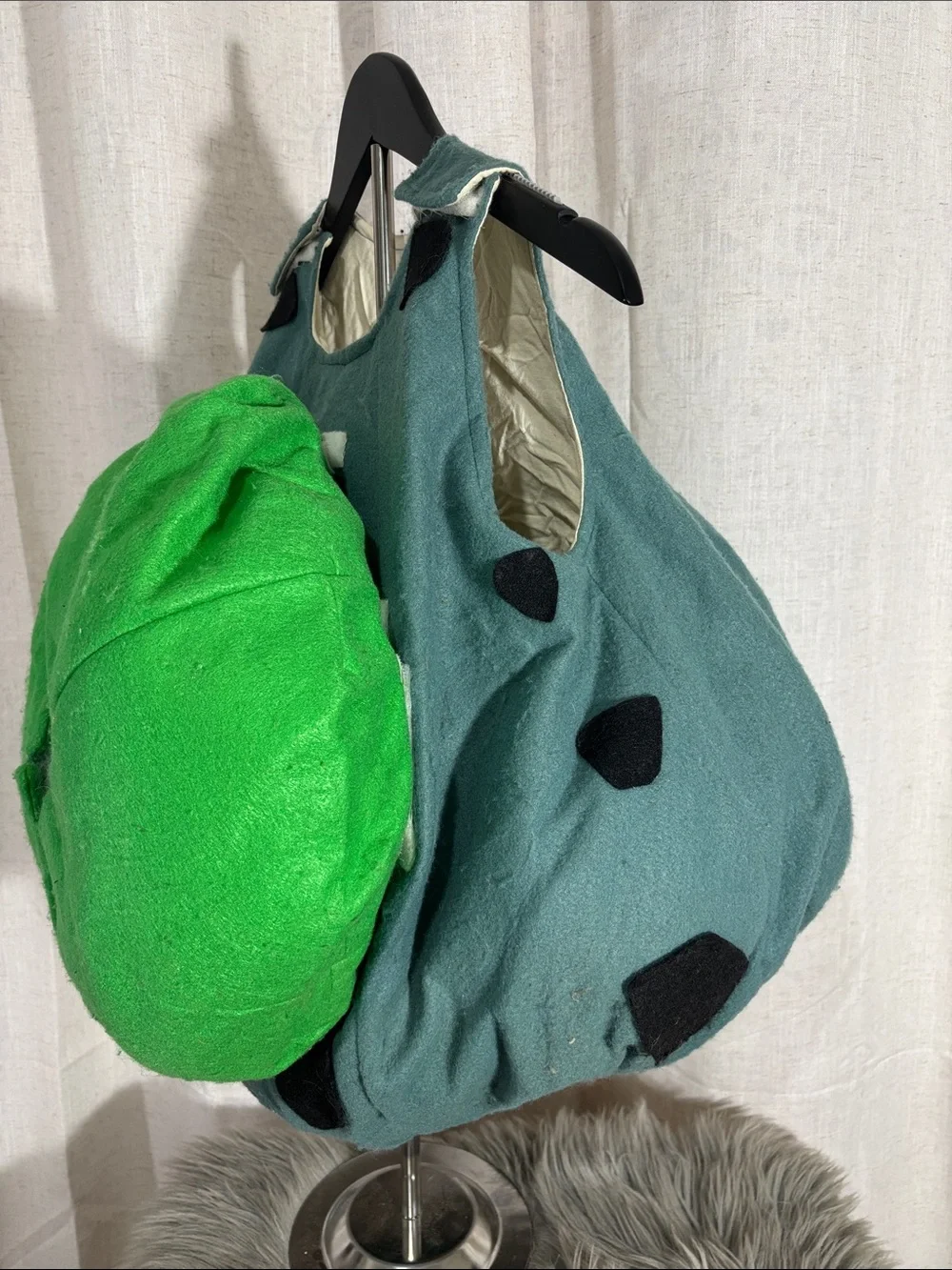 Kids Pokemon Bulbasaur Handmade Costume Set with Detachable Green Bulb